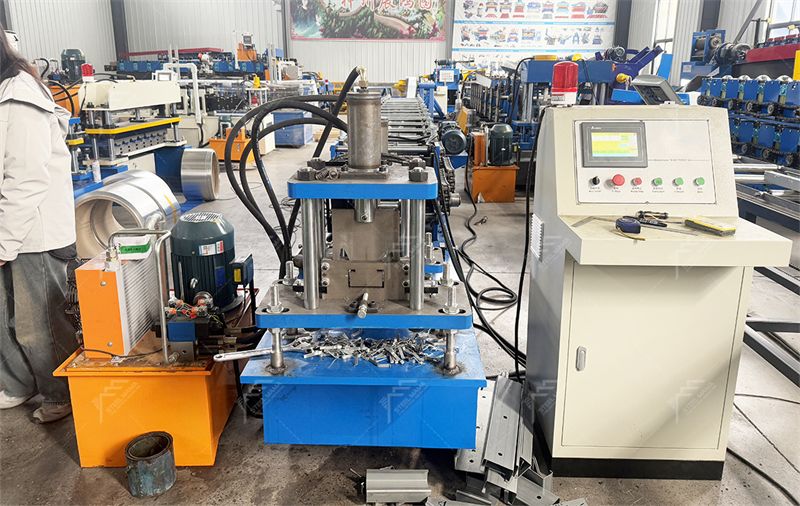 C Purlin customied machine C Purlin customied machine