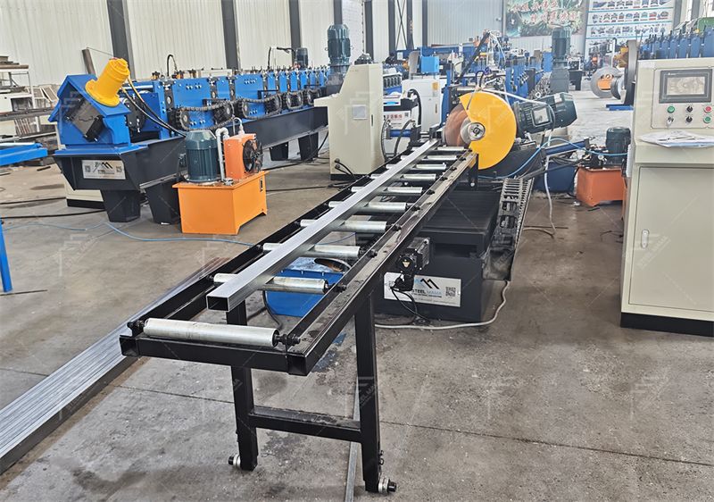 Laser Welding Square Tube Roll Forming Machine Laser Welding Square Tube Roll Forming Machine