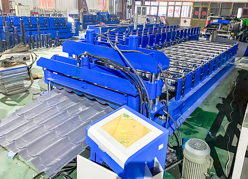 1100 Zee Tile Cold Roll Forming Machine (2)