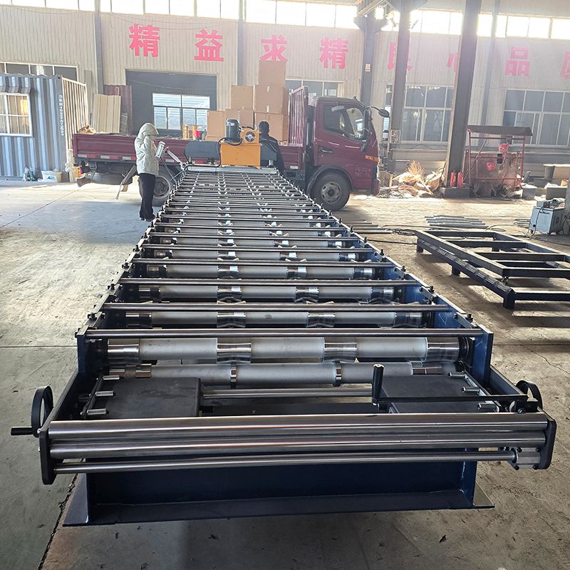 High Efficiency Custom Design 1045 Trapezoidal Roofing Sheet Roll Forming Machine for Indonesia