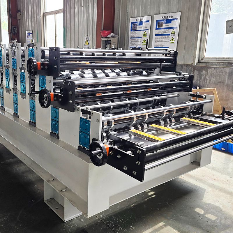 Guatemala Popular High Performance 1000 Tile & R101 IBR & TR4 IBR Three Layer Roofing Sheet Machine