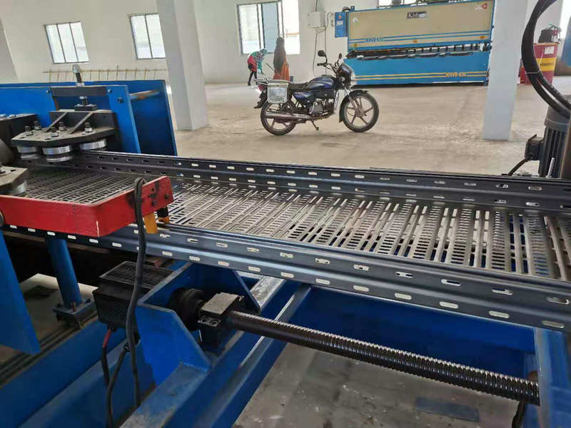 perforted cable tray machine