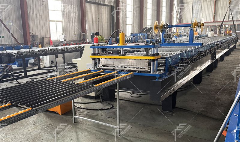 roller shutter door forming machine