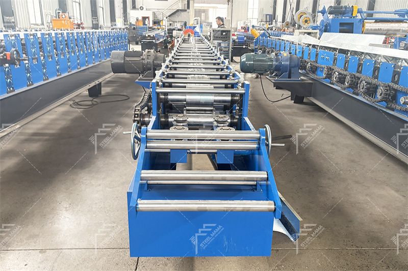 rain gutter roll forming machine.jpg