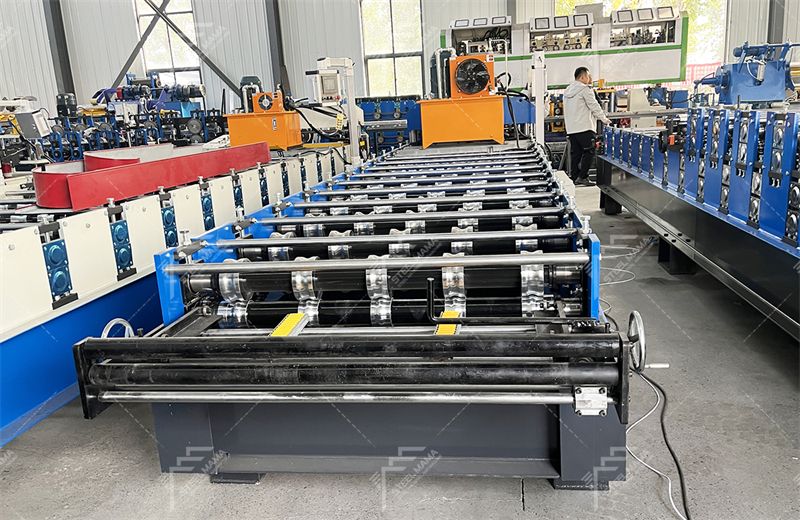 800 Q Tile Roll Forming Machine