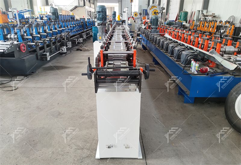 Roller Shutter Door Machine