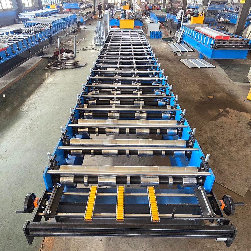 Chile Popular Long Lifespan PV4 Trapezoidal Roofing Sheet Roll Forming Machine with Crimping 