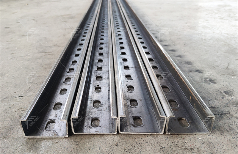 Solar rack Roll Forming Machine production line.jpg