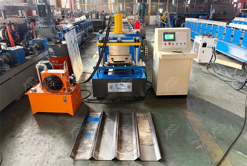 High Speed Chain Powered Roll Former Machine