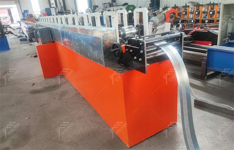 shutter door forming machine manufacturers