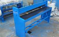 Foot press shearing machine