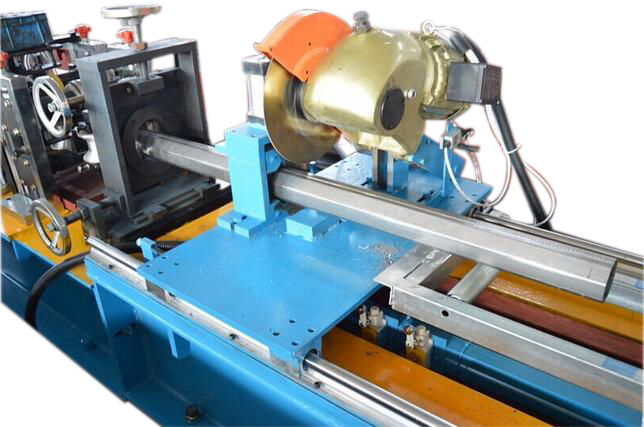 Octangle tube roll forming machine