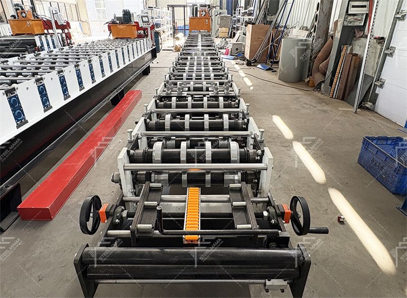 ridge cap forming machine.jpg