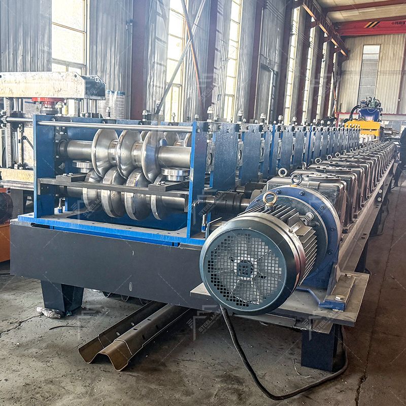 Vietnam Popular Hot Sale Three Waves And Two Waves Road Barrier Highway Express Guardrail Fence Crash Rolling Forming Machine
