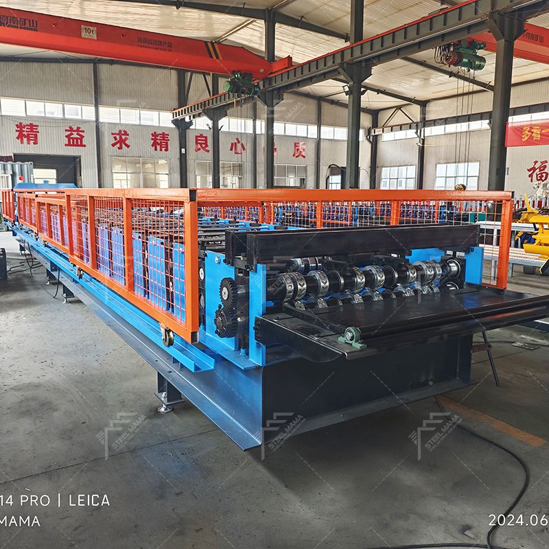 Indonesia Popular High Productivity Decking Floor Roll Forming Machine With PLC Control Machine