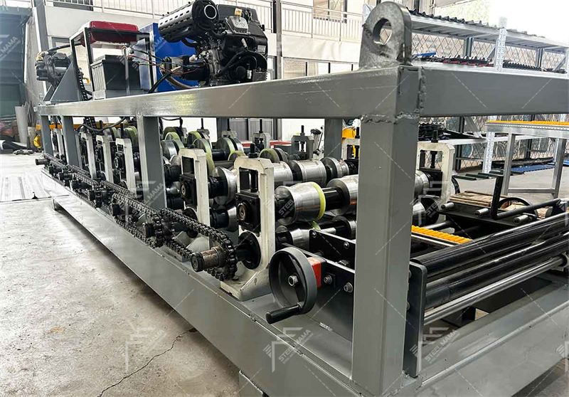 Standing seam panel machine.jpg