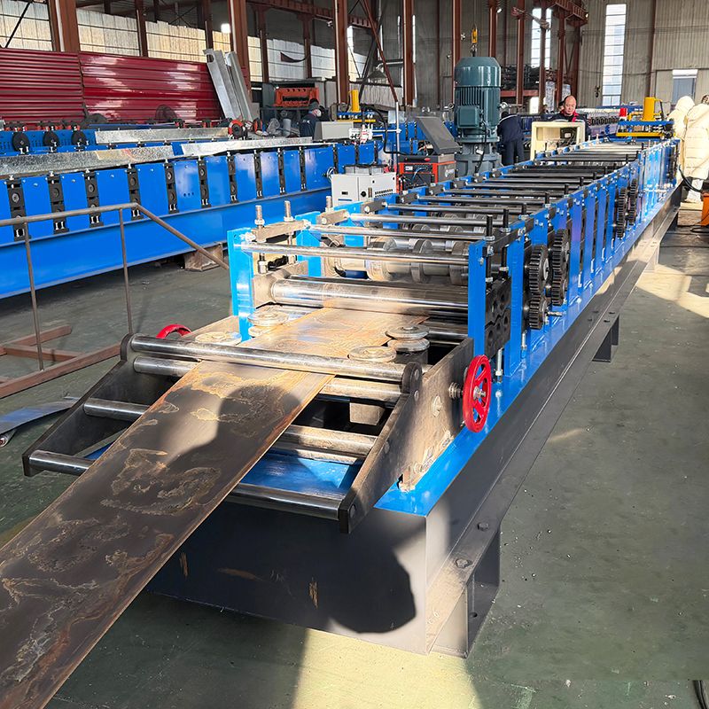 Syria Popular High Quality Best Seller 180 Chain Transmission Roll Forming Machine