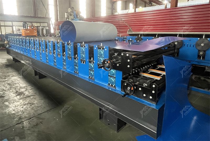 Double layer trapezoidal and corrugated sheet machine
