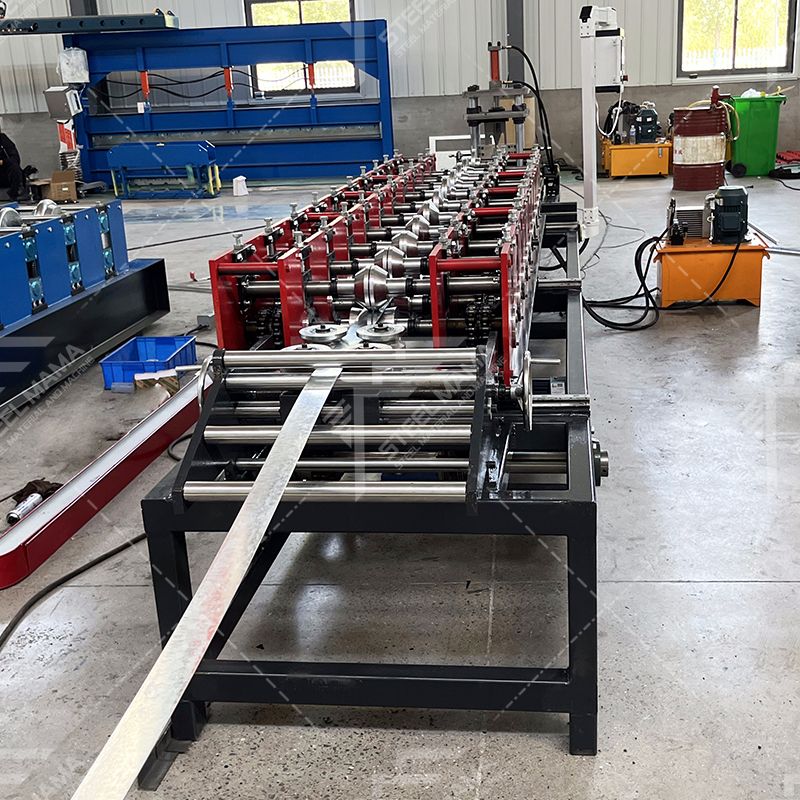 Azerbaijan Popular High Productivity Galvanized Multi U Profiles Track Roll Forming Machine