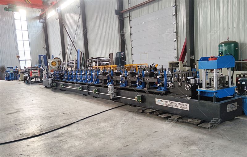 Metal roll forming machine for solar mounts