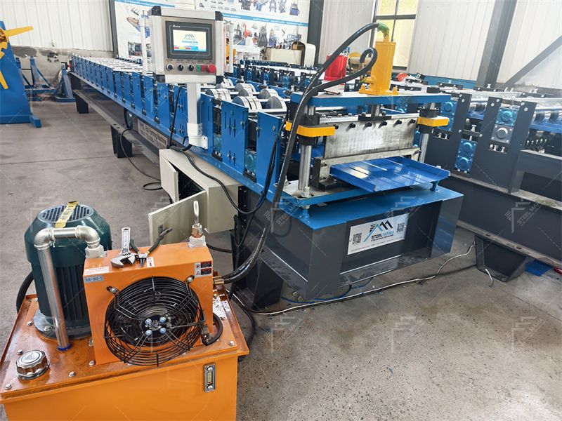 Metal roof snap lock machine