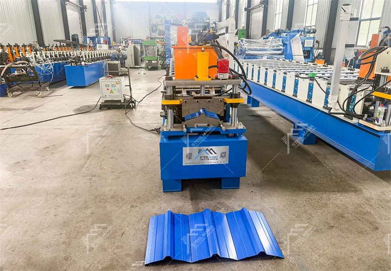 307 Ridge Cap Roll Forming Machine