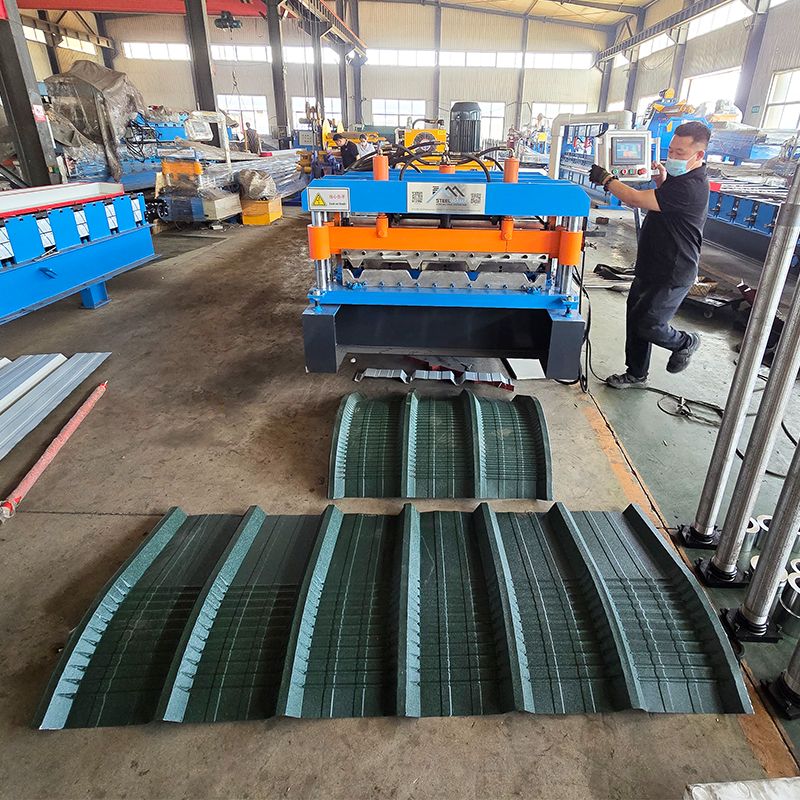 Chile Popular Long Lifespan PV4 Trapezoidal Roofing Sheet Roll Forming Machine with Crimping 