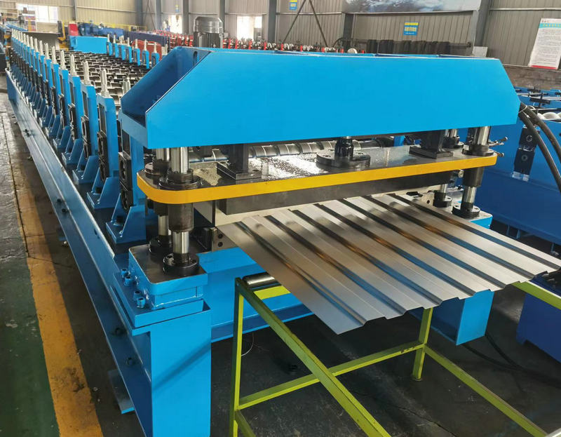 container panel roll forming machine