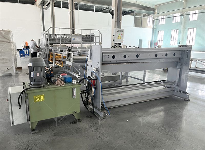 Welding mesh making machine